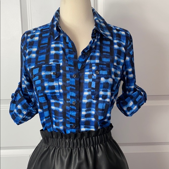 Calvin Klein button down shirt lightweight - Picture 2 of 11